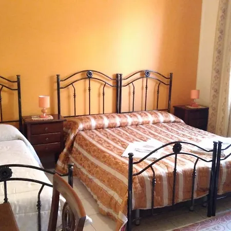 Archia Bed & Breakfast 3*
