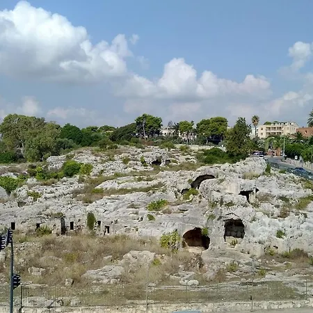 לינה וארוחת בוקר Archia סירקוזה